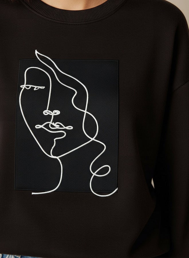 تواكستريمز سويت شيرت  بقصة عادية مع تطريز - Image 4